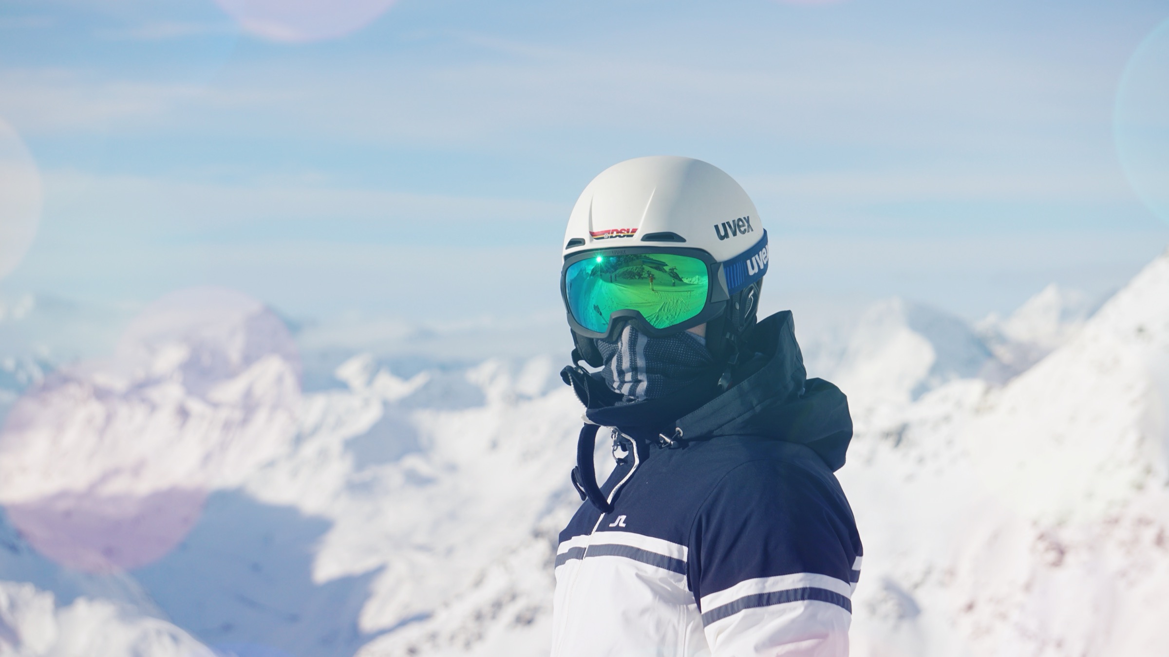 Heiner Laengst in a racing helmet on a snowy mountain
